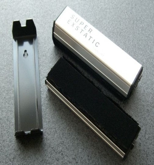 vinyl record carbon fiber plus velvet fiber brush cleaner audio anatomy